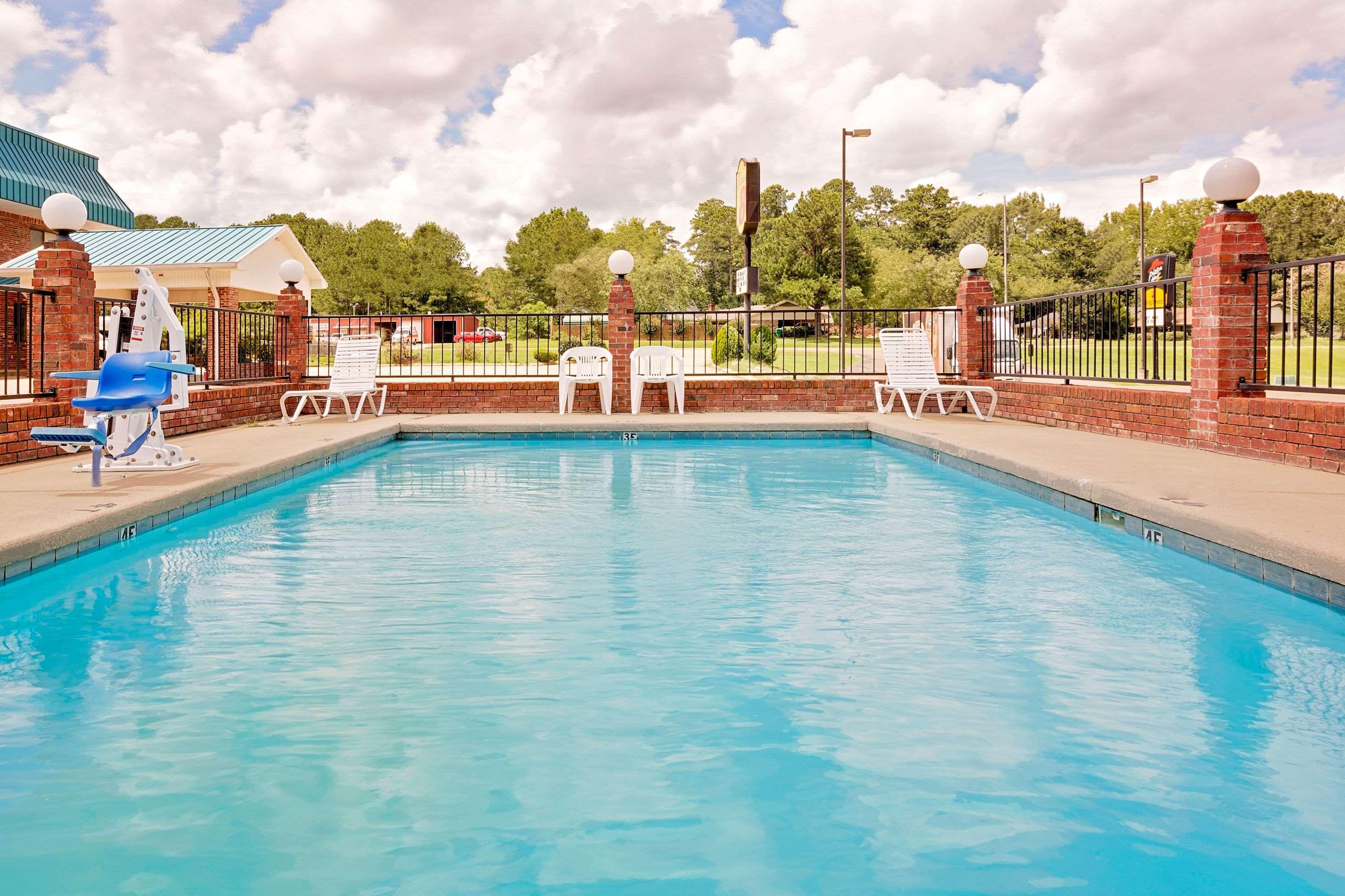 ซูเปอร์ 8 บาย วินด์แฮม โคเซียสโก Motel Kosciusko ภายนอก รูปภาพ
