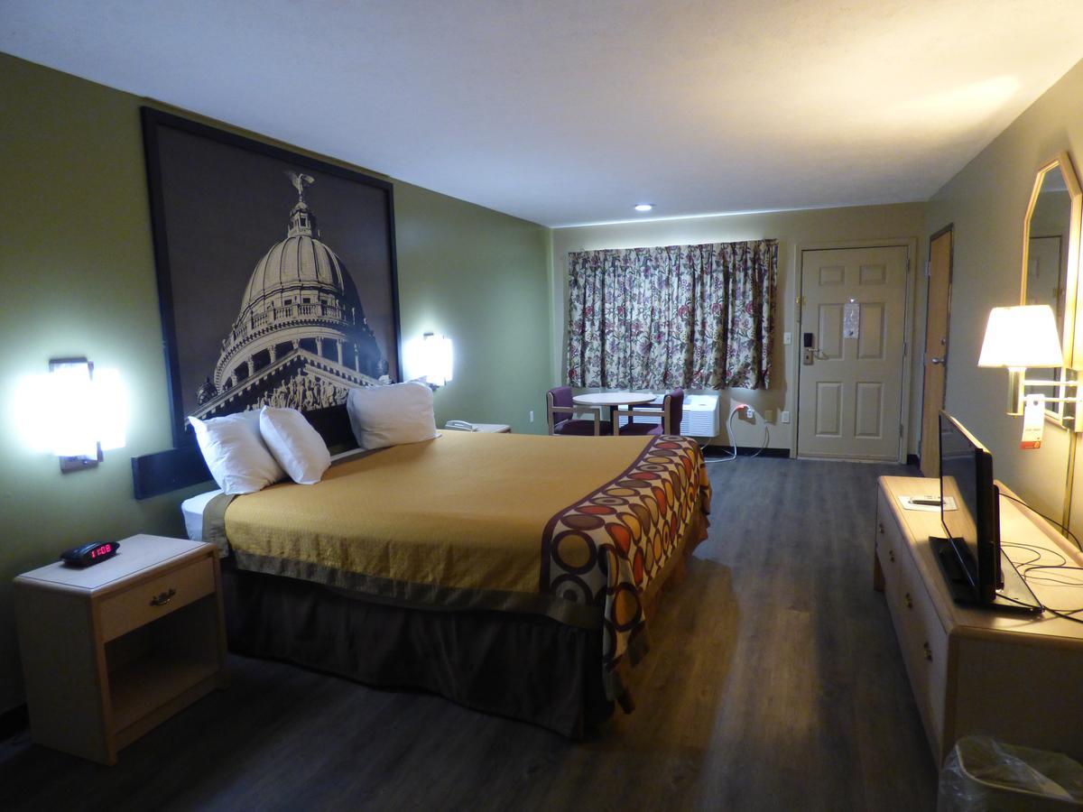 ซูเปอร์ 8 บาย วินด์แฮม โคเซียสโก Motel Kosciusko ภายนอก รูปภาพ